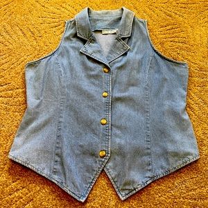 Women denim vest size L